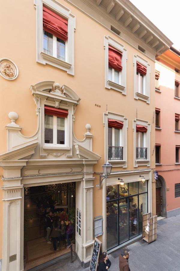Sphera Bologna, Design Suite Under The Two Towers Bolonha Exterior foto